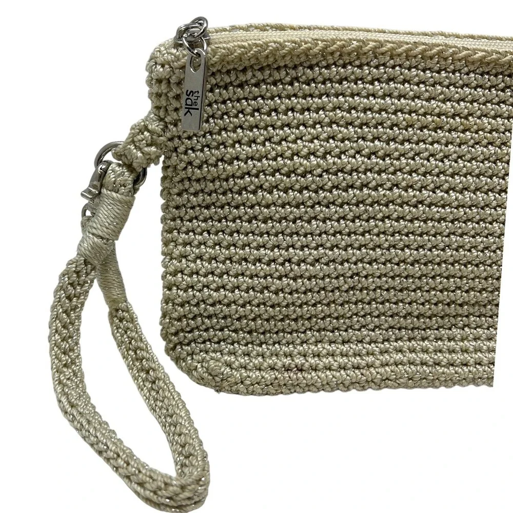 The Sak Crochet Wristlet Womens OS Champagne Gold‎ Excellent Metallic Iris Pouch